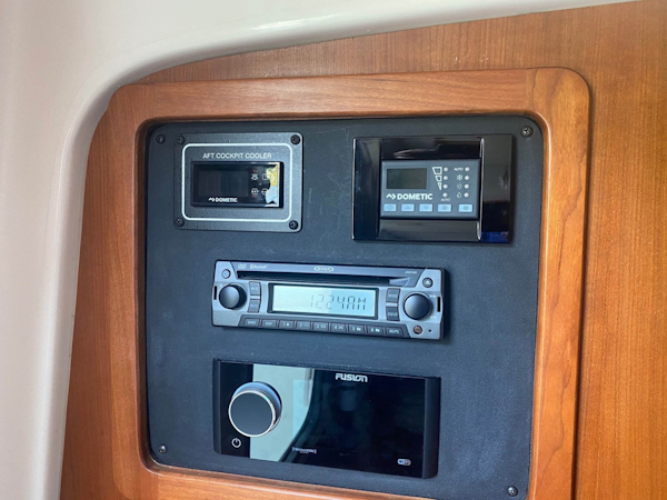 Grady-White-376 Canyon 2020 -Stuart-Florida-United States-Stereo-1671023