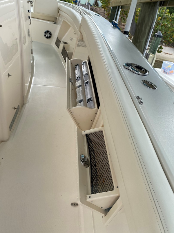 Grady-White-376 Canyon 2020 -Stuart-Florida-United States Starboard Side Deck-1671019