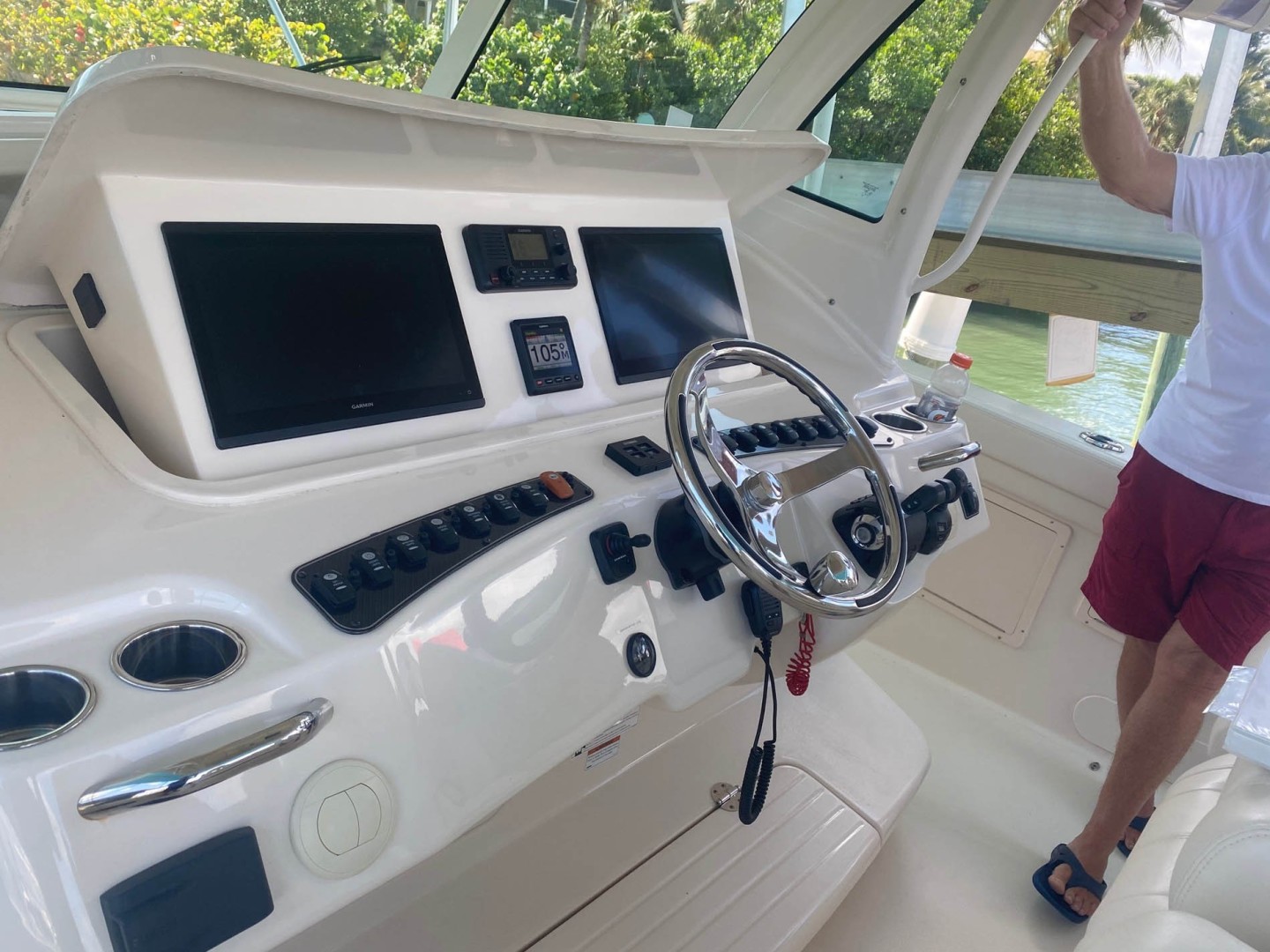 Grady-White-376 Canyon 2020 -Stuart-Florida-United States Helm-1671028 | Thumbnail