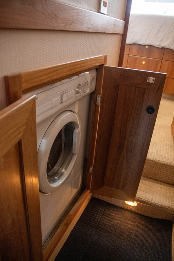 Bayliner-4788 Pilothouse 1998-J&B Mount Pleasant-South Carolina-United States-Washer and Dryer-1675784