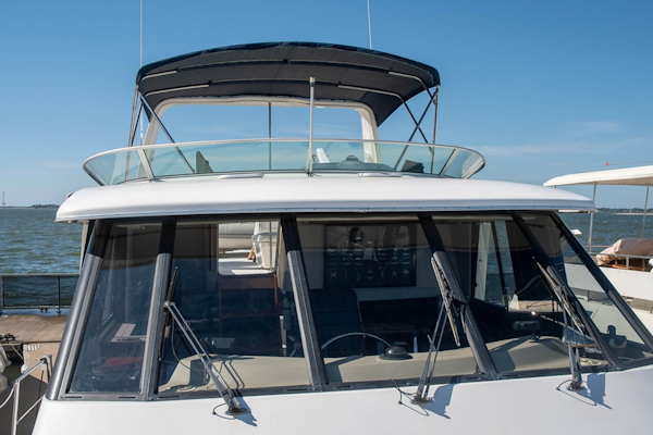 Bayliner-4788 Pilothouse 1998-J&B Mount Pleasant-South Carolina-United States-Windshield-1675819