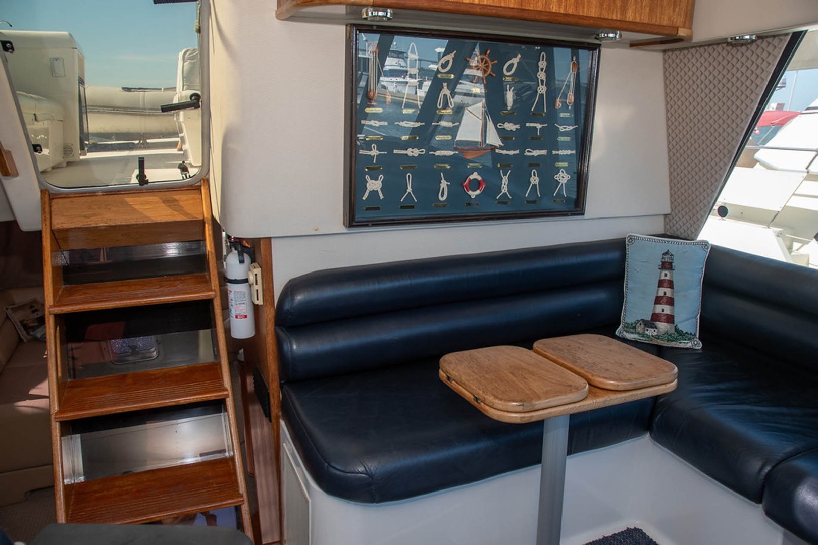 Bayliner-4788 Pilothouse 1998-J&B Mount Pleasant-South Carolina-United States-Dinette and Access to Flybridge-1675814 | Thumbnail