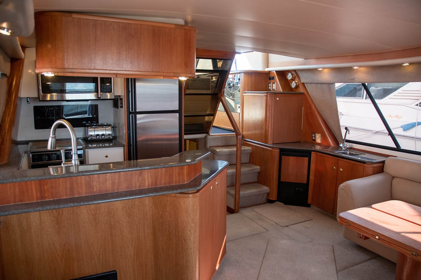 Bayliner-4788 Pilothouse 1998-J&B Mount Pleasant-South Carolina-United States-Wet Bar  Starboard Forward-1675775 | Thumbnail