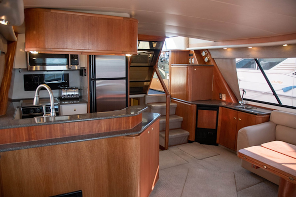 Bayliner-4788 Pilothouse 1998-J&B Mount Pleasant-South Carolina-United States-Wet Bar  Starboard Forward-1675775