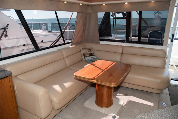 Bayliner-4788 Pilothouse 1998-J&B Mount Pleasant-South Carolina-United States-Large Wrap Around Settee-1675771