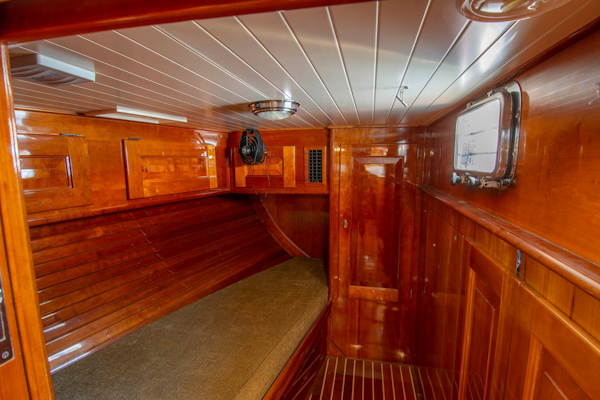 Hinckley-Custom 60 1997-Chimera Stuart-Florida-United States-Guest Stateroom-1680245