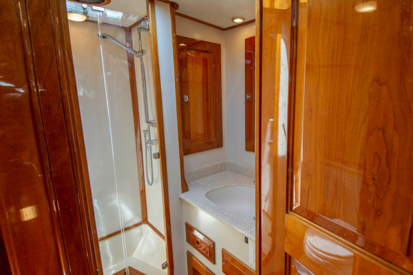 Hinckley-Custom 60 1997-Chimera Stuart-Florida-United States-Master Head and Shower-1680244