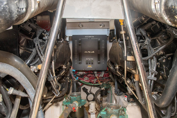 Sea Ray-Sedan Bridge 390 2010-Bad Decision Charleston-South Carolina-United States-Engine Room-1681753