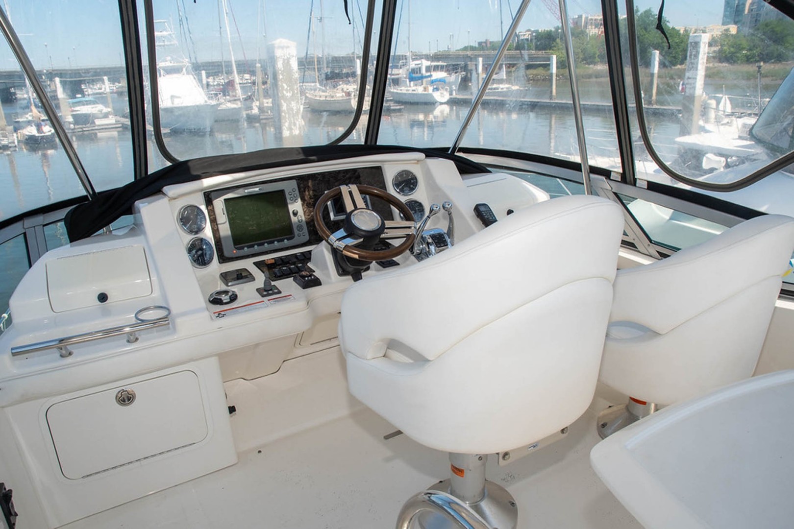Sea Ray-Sedan Bridge 390 2010-Bad Decision Charleston-South Carolina-United States-Flybridge Helm-1681740 | Thumbnail
