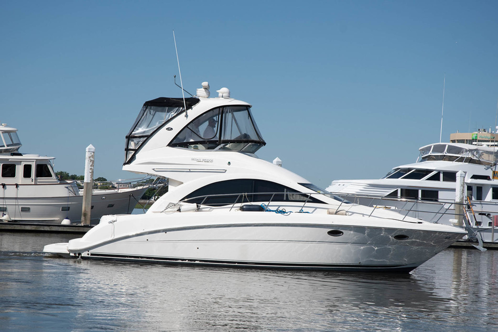 Sea Ray-Sedan Bridge 390 2010-Bad Decision Charleston-South Carolina-United States-Profile-1681711 | Thumbnail