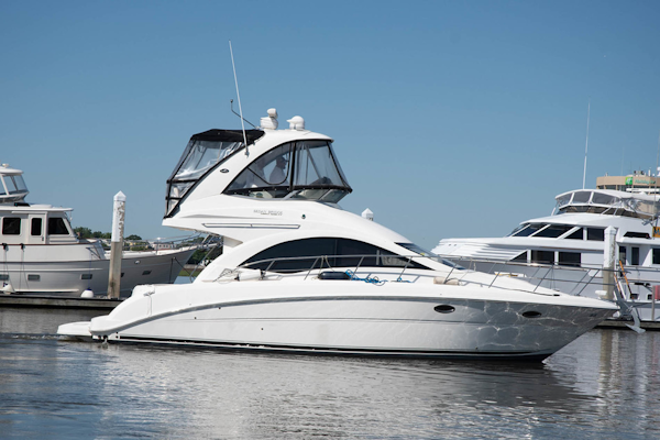 Sea Ray-Sedan Bridge 390 2010-Bad Decision Charleston-South Carolina-United States-Profile-1681711