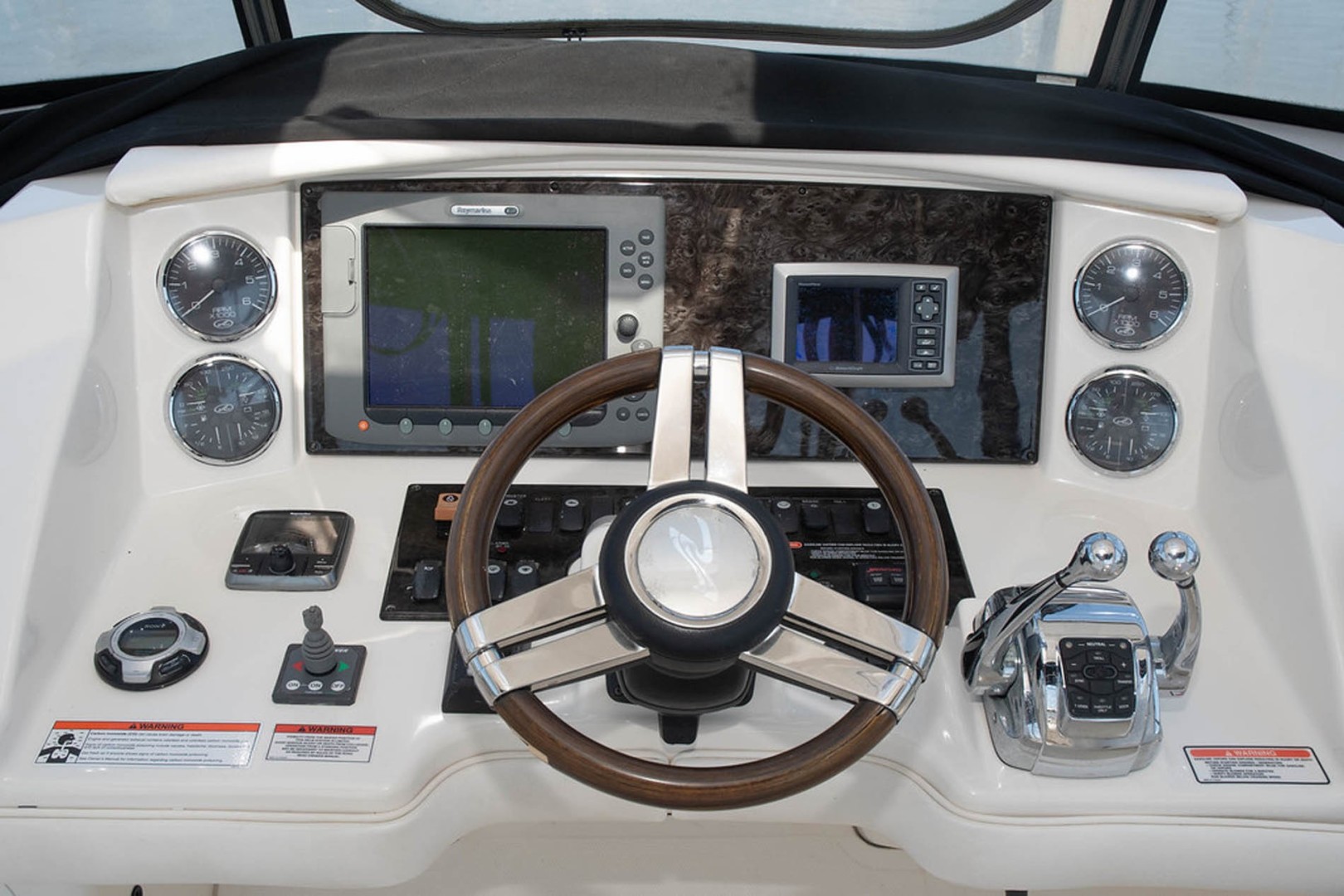 Sea Ray-Sedan Bridge 390 2010-Bad Decision Charleston-South Carolina-United States-Helm Instruments-1681737 | Thumbnail