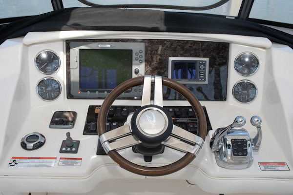 Sea Ray-Sedan Bridge 390 2010-Bad Decision Charleston-South Carolina-United States-Helm Instruments-1681737