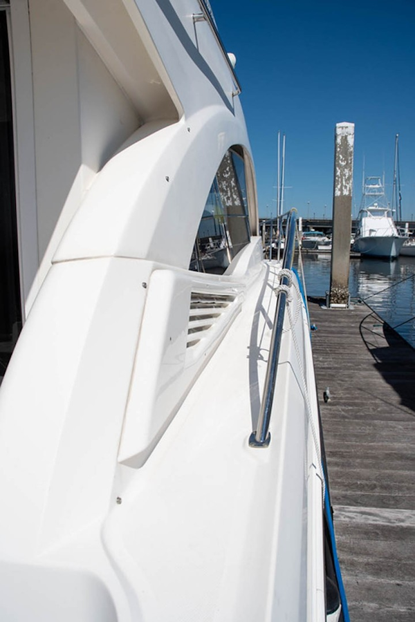 Sea Ray-Sedan Bridge 390 2010-Bad Decision Charleston-South Carolina-United States-Starboard Side Deck-1681733