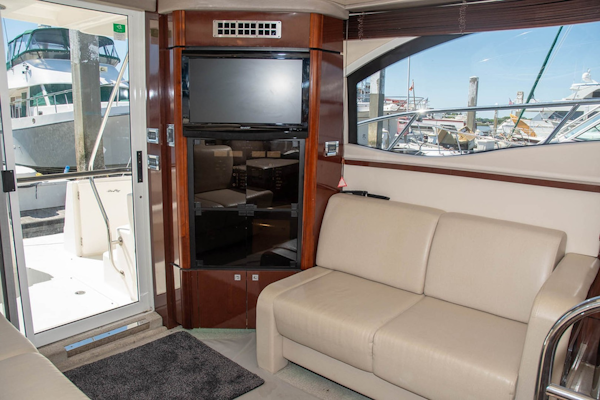 Sea Ray-Sedan Bridge 390 2010-Bad Decision Charleston-South Carolina-United States-She has a Sharp flatscreen TV with DVD player-1681714