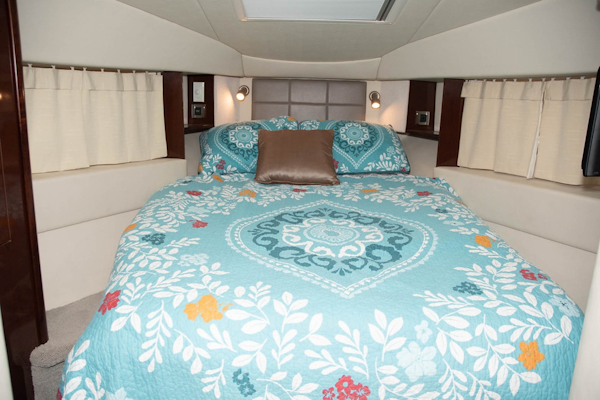 Sea Ray-Sedan Bridge 390 2010-Bad Decision Charleston-South Carolina-United States-Island Queen Berth-1681726