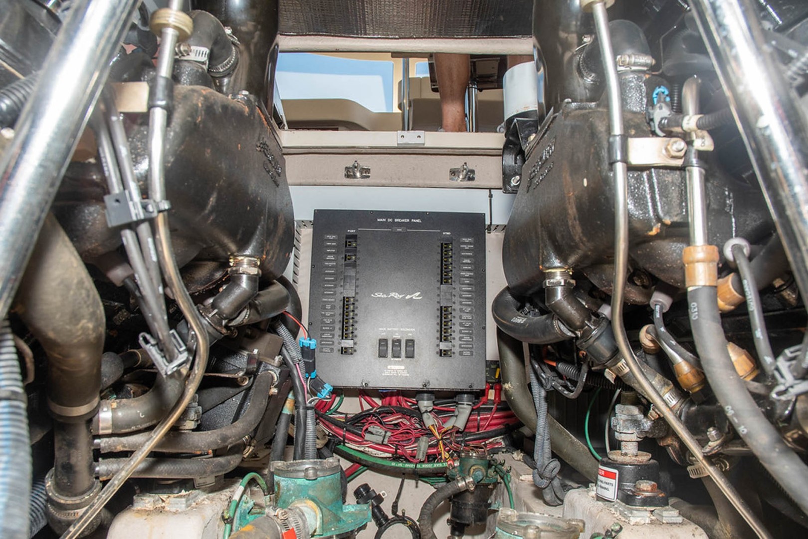 Sea Ray-Sedan Bridge 390 2010-Bad Decision Charleston-South Carolina-United States-Engine Room-1681752 | Thumbnail