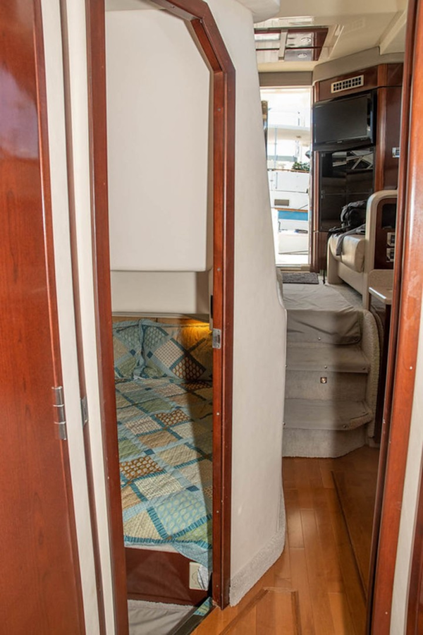 Sea Ray-Sedan Bridge 390 2010-Bad Decision Charleston-South Carolina-United States-Guest Stateroom-1681730