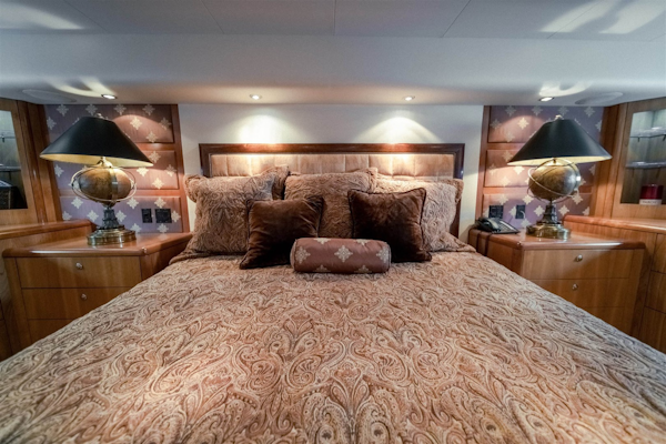 Hatteras-68 Convertible 2006-Dr. Dark Boca Raton-Florida-United States-King Berth-1685757