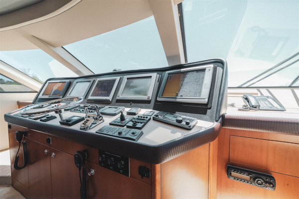 Hatteras-68 Convertible 2006-Dr. Dark Boca Raton-Florida-United States-Flybridge Helm-1685786