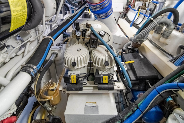 Hatteras-68 Convertible 2006-Dr. Dark Boca Raton-Florida-United States-Engine Room-1685828