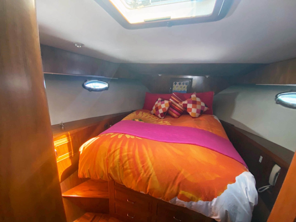 Ocean Alexander-Sedan Bridge 1993-Bird of Paradise Seattle-Washington-United States-V-Berth-1687859