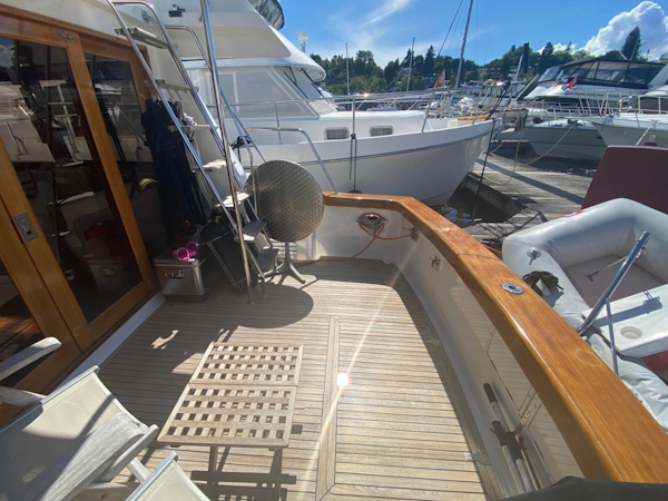 Ocean Alexander-Sedan Bridge 1993-Bird of Paradise Seattle-Washington-United States-Cockpit-1687866