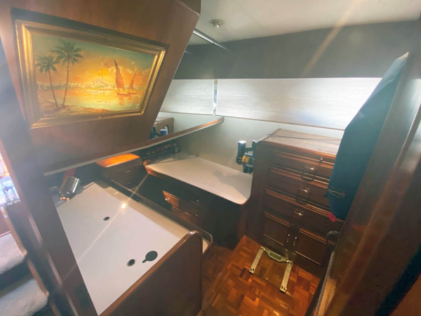 Ocean Alexander-Sedan Bridge 1993-Bird of Paradise Seattle-Washington-United States-Storage-1687863