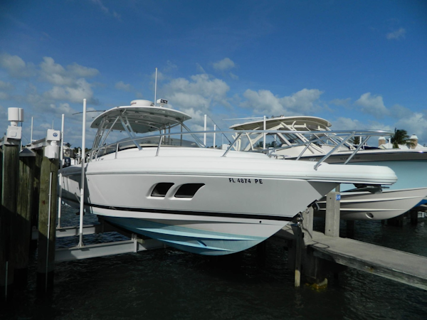 Intrepid-Walkaround 2011 -Stuart-Florida-United States-1692899