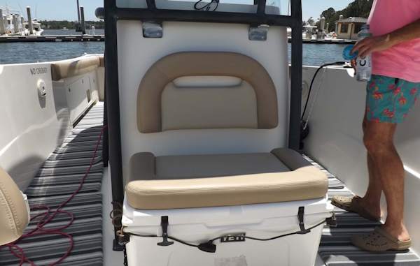 Sailfish-320 Center Console 2015-ANDIAMO Mt. Pleasant-South Carolina-United States-CC Forward Seat-1695088