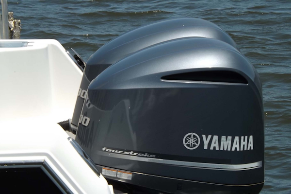 Sailfish-320 Center Console 2015-ANDIAMO Mt. Pleasant-South Carolina-United States-Engine Cowling-1695103