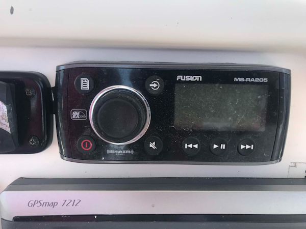 Sailfish-320 Center Console 2015-ANDIAMO Mt. Pleasant-South Carolina-United States-Stereo-1695094
