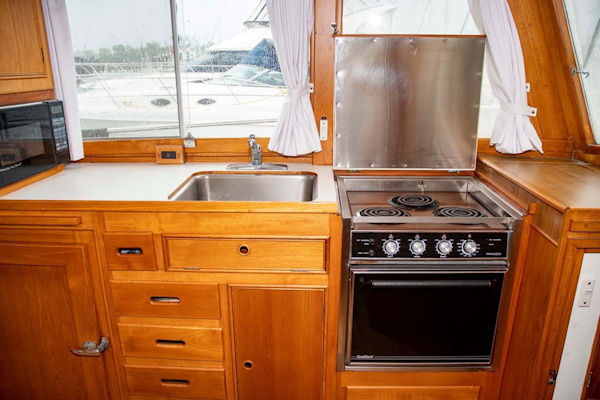 Grand Banks-42 Classic 1993-GOOD DAY Mount Pleasant-South Carolina-United States-Seaward Princess 3-Burner Range with Full Oven-1700957