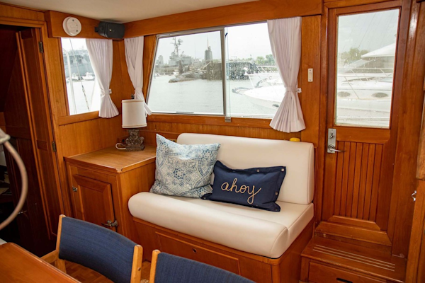 Grand Banks-42 Classic 1993-GOOD DAY Mount Pleasant-South Carolina-United States-Deck Access Doors, Port and Starboard each with Storage Under Entrance Step-1700961