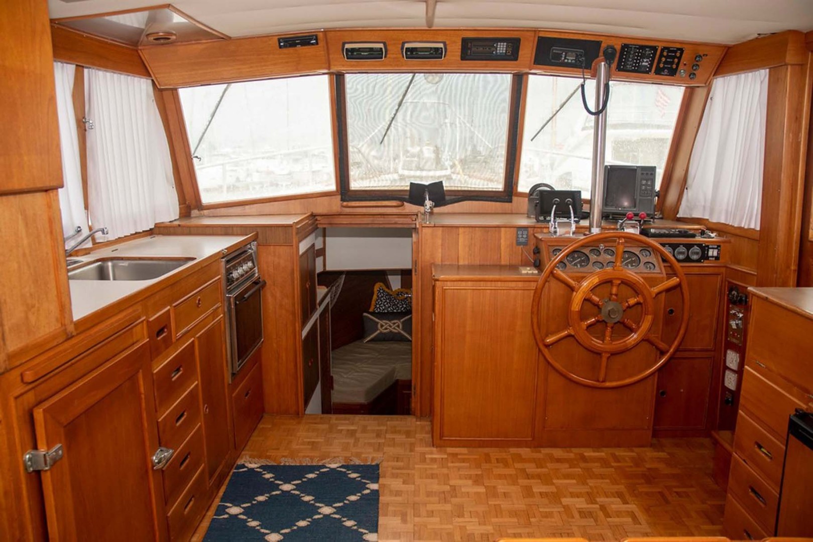 Grand Banks-42 Classic 1993-GOOD DAY Mount Pleasant-South Carolina-United States-Galley and Lower Helm-1700959 | Thumbnail