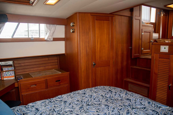Grand Banks-42 Classic 1993-GOOD DAY Mount Pleasant-South Carolina-United States-Hanging Lockers-1700981