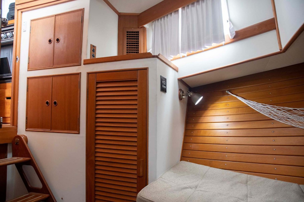 Grand Banks-42 Classic 1993-GOOD DAY Mount Pleasant-South Carolina-United States-Hanging Lockers-1700989