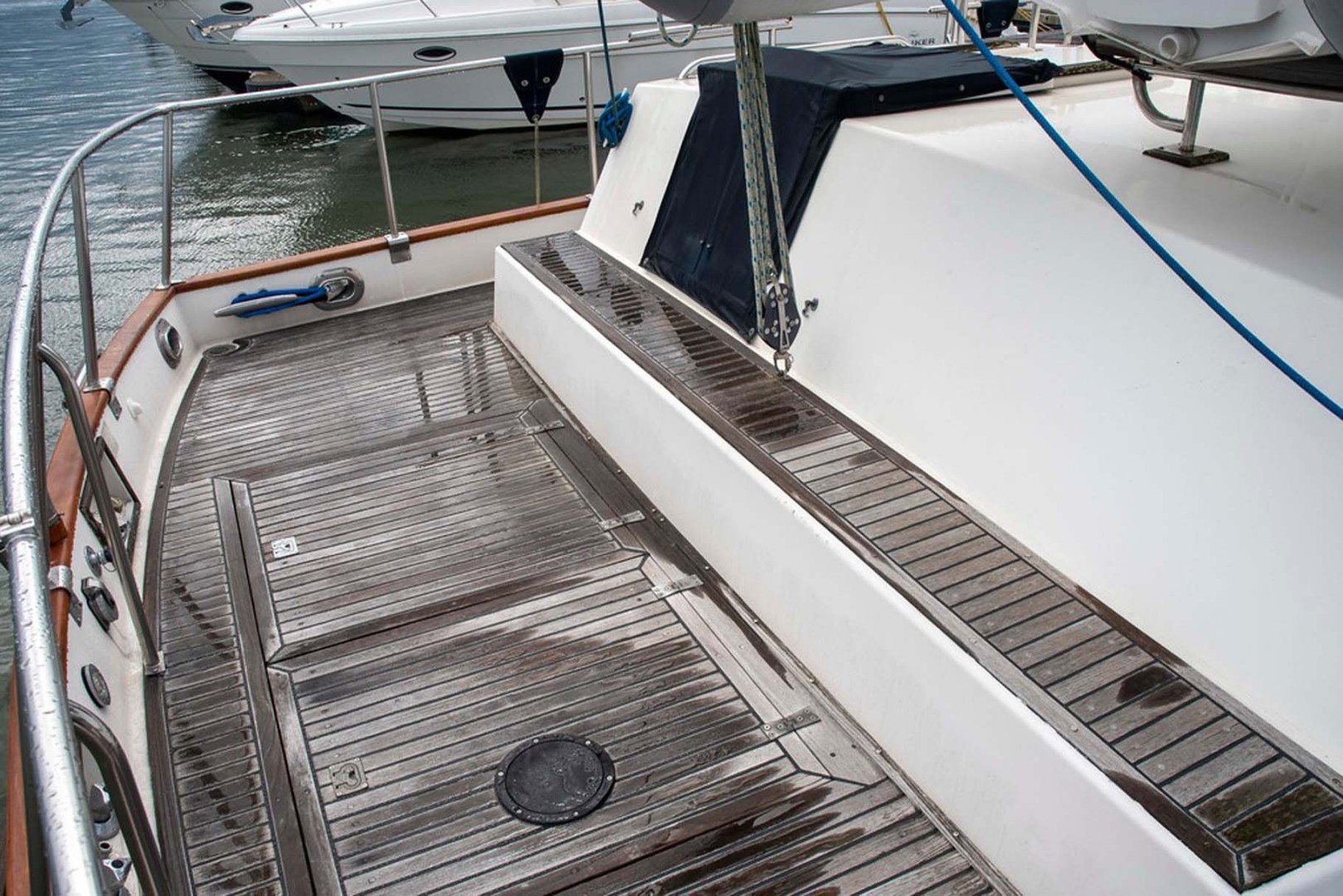 Grand Banks-42 Classic 1993-GOOD DAY Mount Pleasant-South Carolina-United States-Aft Deck-1701028 | Thumbnail