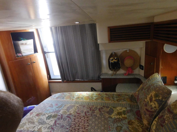Carver-444 Cockpit Motor Yacht 2001-Happiness Merritt Island-Florida-United States-Master Stateroom-1706152