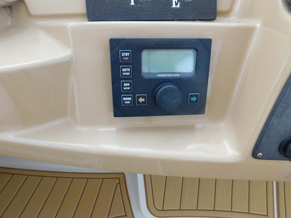 Carver-444 Cockpit Motor Yacht 2001-Happiness Merritt Island-Florida-United States-Robertson Auto Pilot Ap 22-1706167