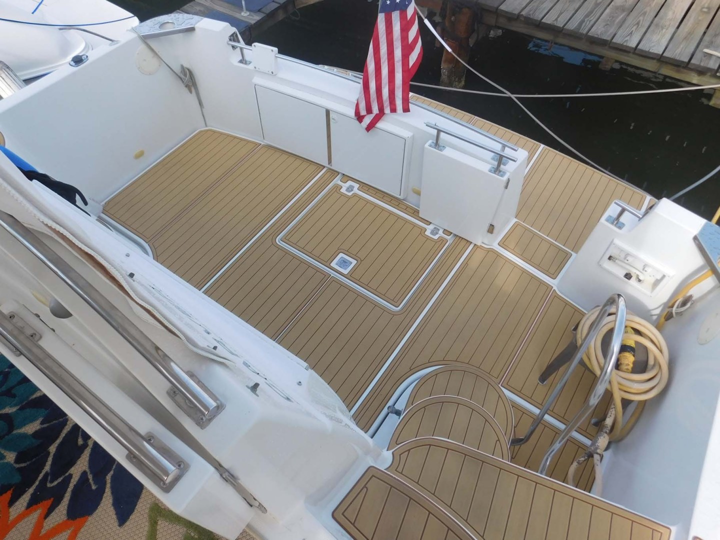 Carver-444 Cockpit Motor Yacht 2001-Happiness Merritt Island-Florida-United States-Cockpit with Sea Deck-1706175 | Thumbnail