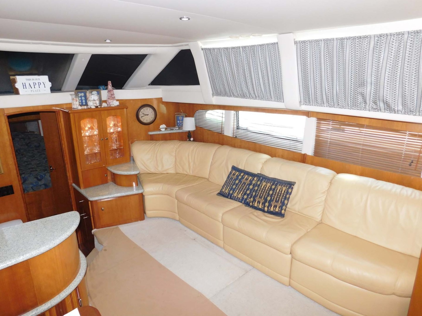 Carver-444 Cockpit Motor Yacht 2001-Happiness Merritt Island-Florida-United States-Lounge Flexsteel, Chamois UltraLeather with Double Incliners-1706146 | Thumbnail