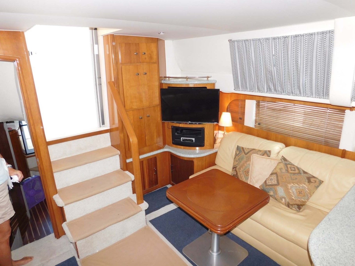 Carver-444 Cockpit Motor Yacht 2001-Happiness Merritt Island-Florida-United States-Cabin Stairway Integral with Cherry Wood Hand Rail-1706142 | Thumbnail