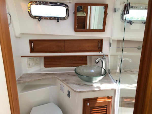 Sabre-38 Salon Express 2019-Respite Falmouth-Massachusetts-United States-1714405