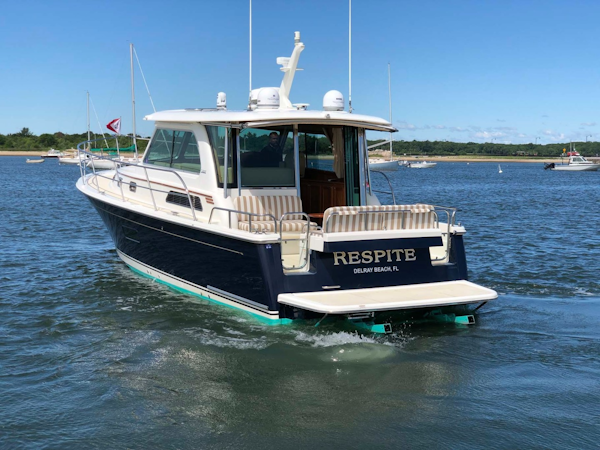 Sabre-38 Salon Express 2019-Respite Falmouth-Massachusetts-United States-1714437