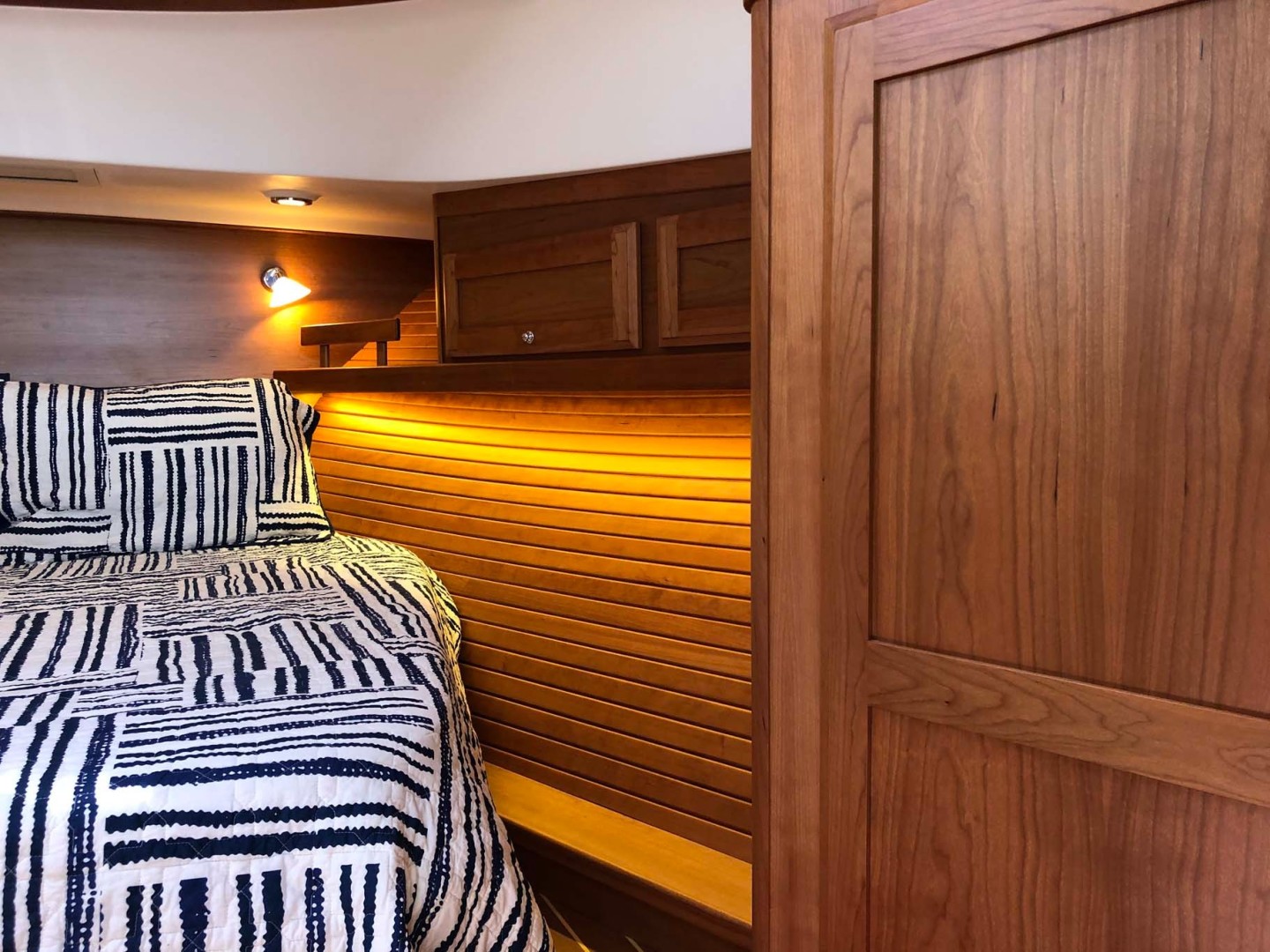 Sabre-38 Salon Express 2019-Respite Falmouth-Massachusetts-United States-1714404 | Thumbnail