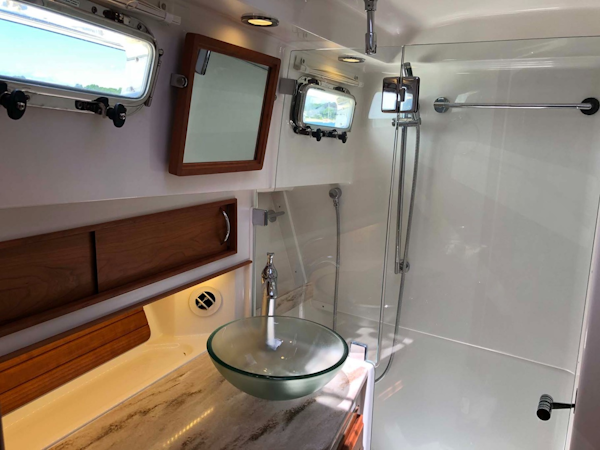 Sabre-38 Salon Express 2019-Respite Falmouth-Massachusetts-United States-1714408