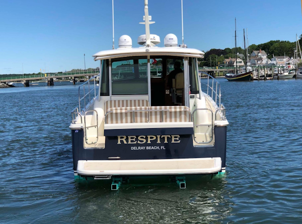 Sabre-38 Salon Express 2019-Respite Falmouth-Massachusetts-United States-1714438