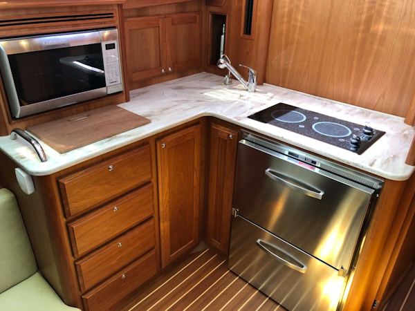 Sabre-38 Salon Express 2019-Respite Falmouth-Massachusetts-United States-1714395