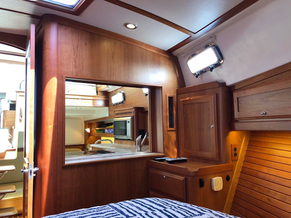 Sabre-38 Salon Express 2019-Respite Falmouth-Massachusetts-United States-1714400